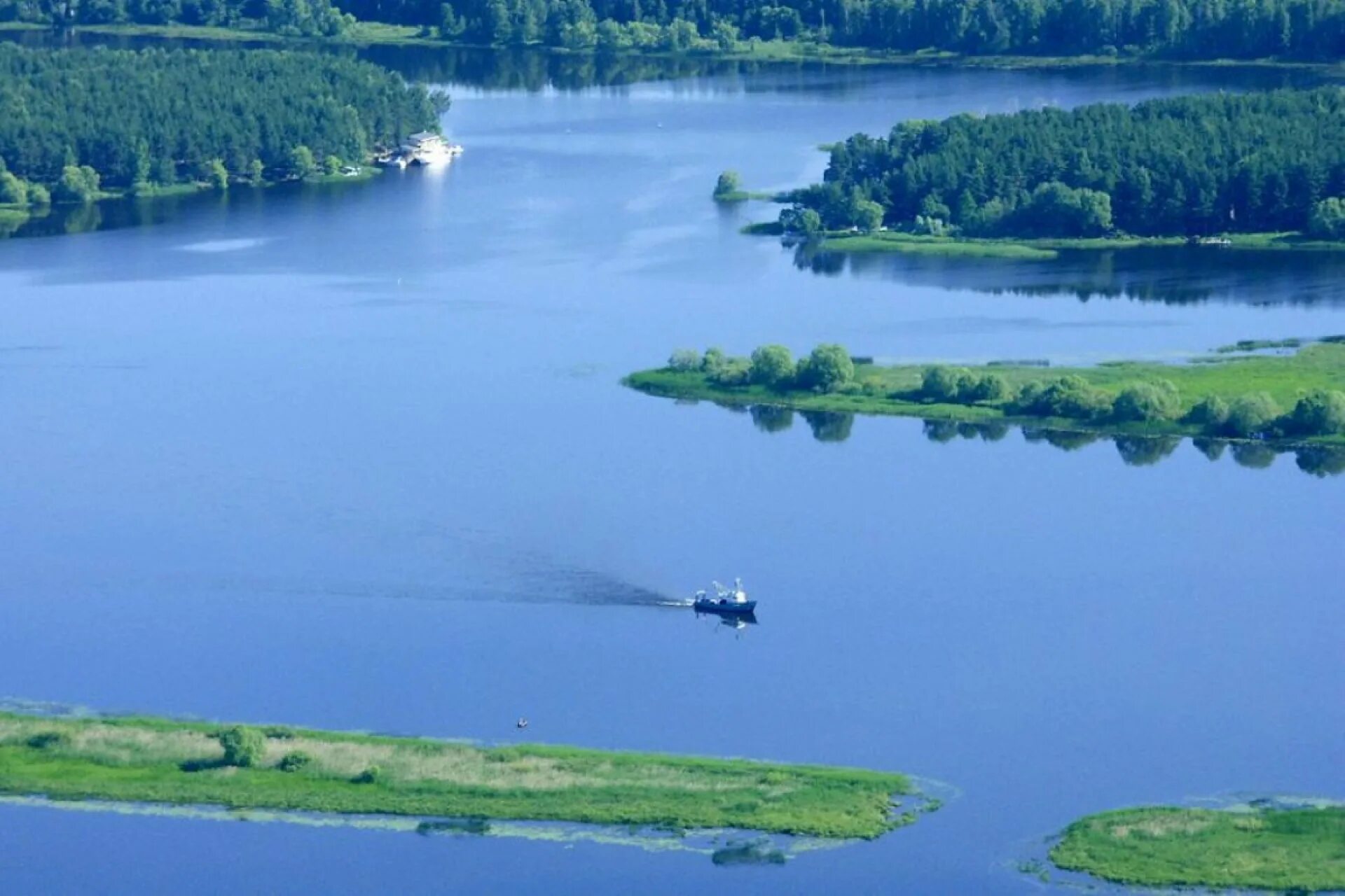 Богатство волги. Иваньковское водохранилище Конаково. Дубна Московское море Иваньковское водохранилище. Завидово Иваньковское водохранилище. Московское море Тверская область.