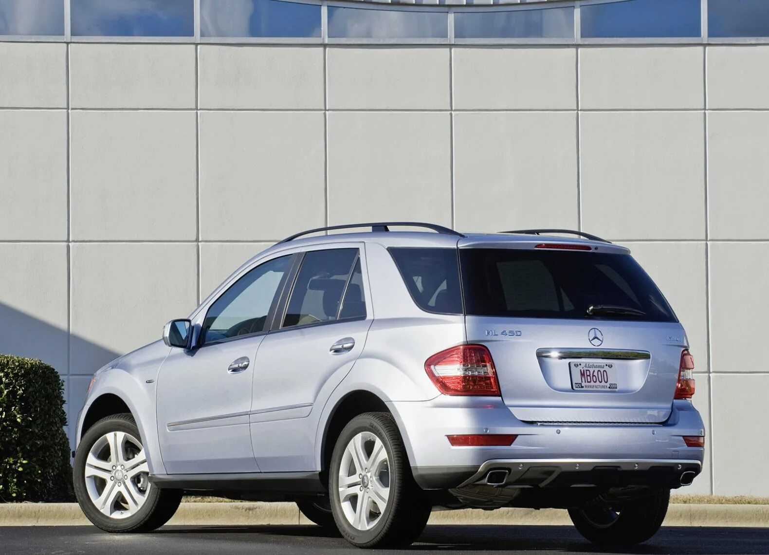 Мл 2010 года. Mercedes benz ml 450. mercedes ml 450 hybrid. ml450 2010. mercedes ml 450 2010.