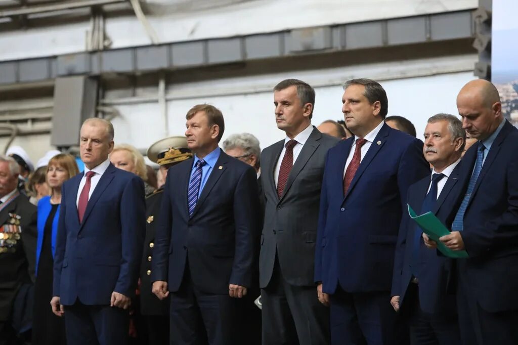 Быстров адмиралтейские верфи. Адмиралтейские верфи новости последние. Газета адмиралтейские верфи. Адмиралтейские верфи цеха. Ао адмиралтейские верфи генеральный директор.