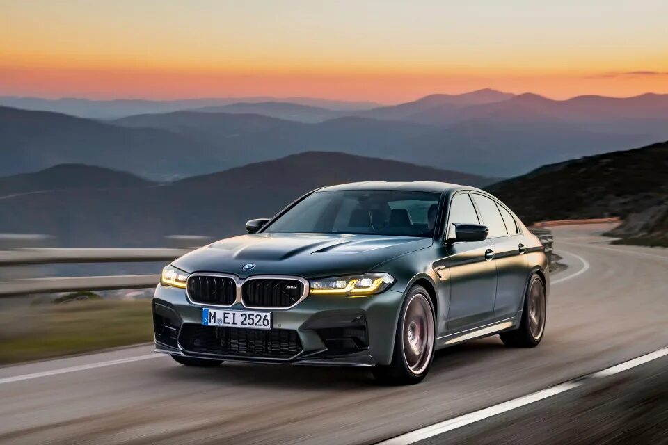 The new BMW M5 CS - Scenic (01/2021).