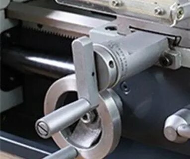 Токарный станок 1830v