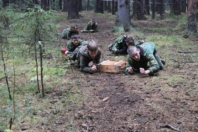 Вышедший рано утром отряд прошел. Тропа разведчика. Игровая программа тропой разведчика. Красных разведчиков Ревда.