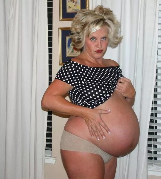 Mature pregnant