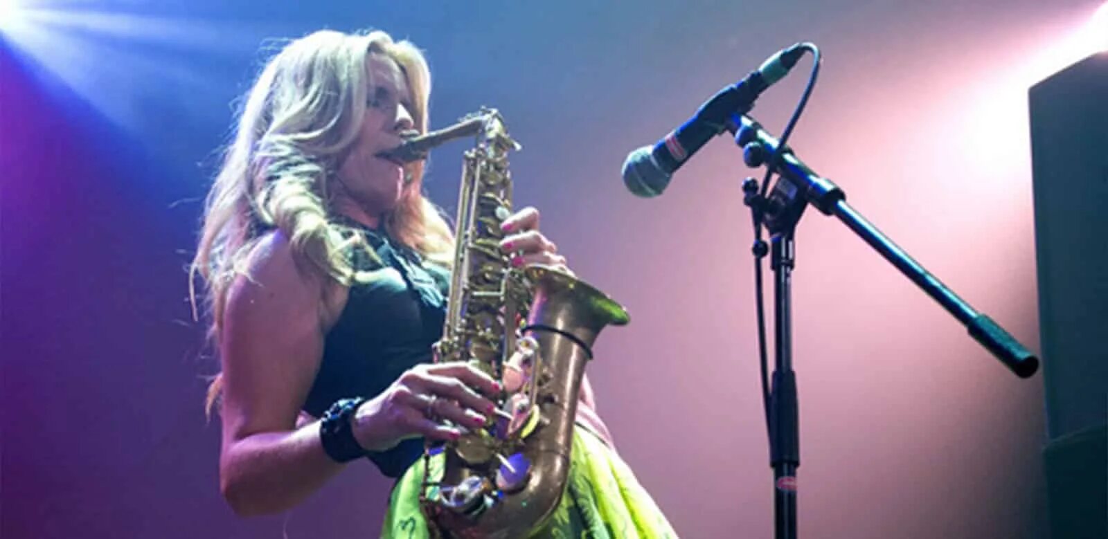 Candy dulfer саксофон и гитара. Кэнди далфер. кэнди далфер 2025. кэнди далфер саксофонистка. кэнди далфер фото.