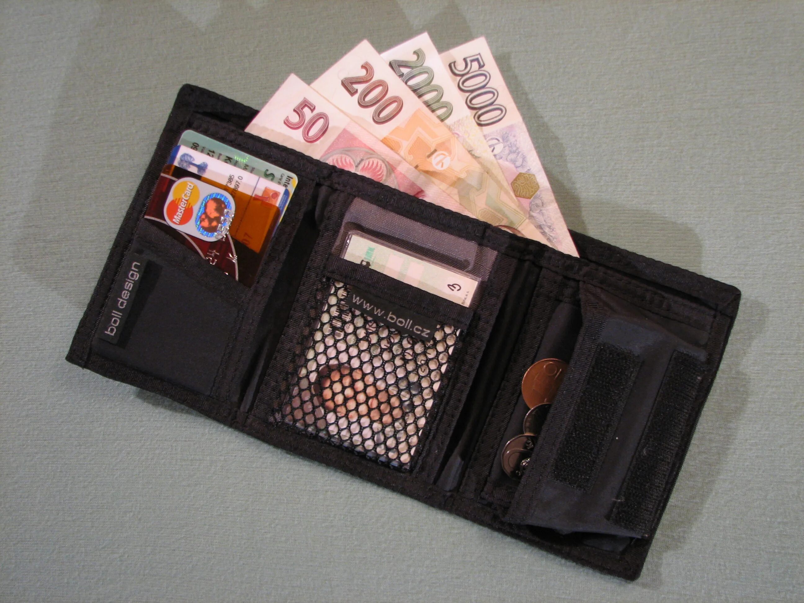 If i found a wallet. Wallet. иисус с кошельком. emcd кошелек википедия.
