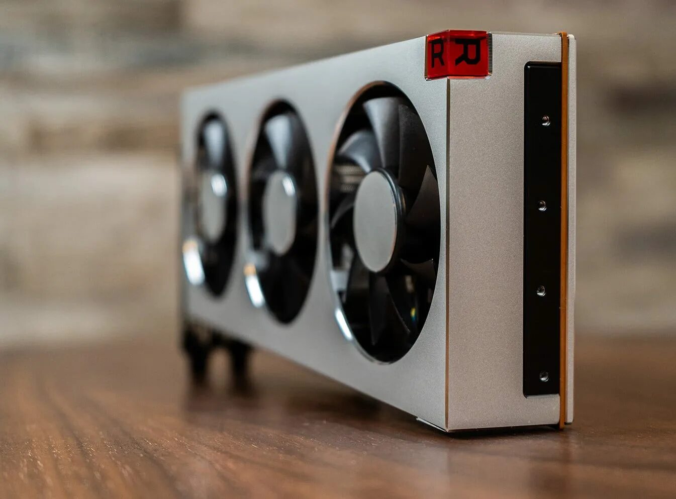 Radeon vii vs. Radeon pro vii. альтернатива 2080 от amd. пк момент. radion trend t1 купить.