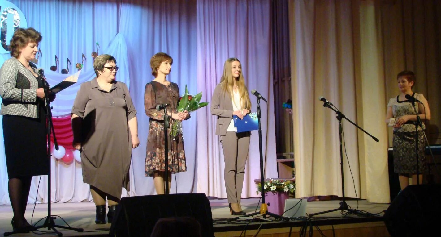 юбилейный концерт в дмш 2 в нижнем тагиле 2021. весенняя симфония картинки с надписями красивые. глядянский рдк 2016. кто директор музыкальной школы тогучина. глядянская музыкальная школа.