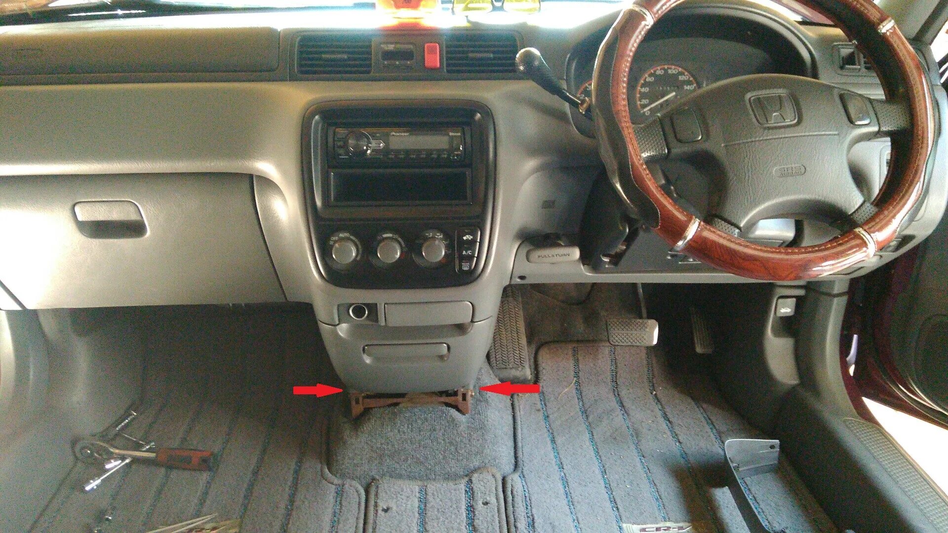 Как снять панель хонда срв. Панель передняя honda cr v 3 на схеме. Торпедо панель хонда срв 4. Хонда crv 2000 торпеда. Honda cr-v 4 торпедо.