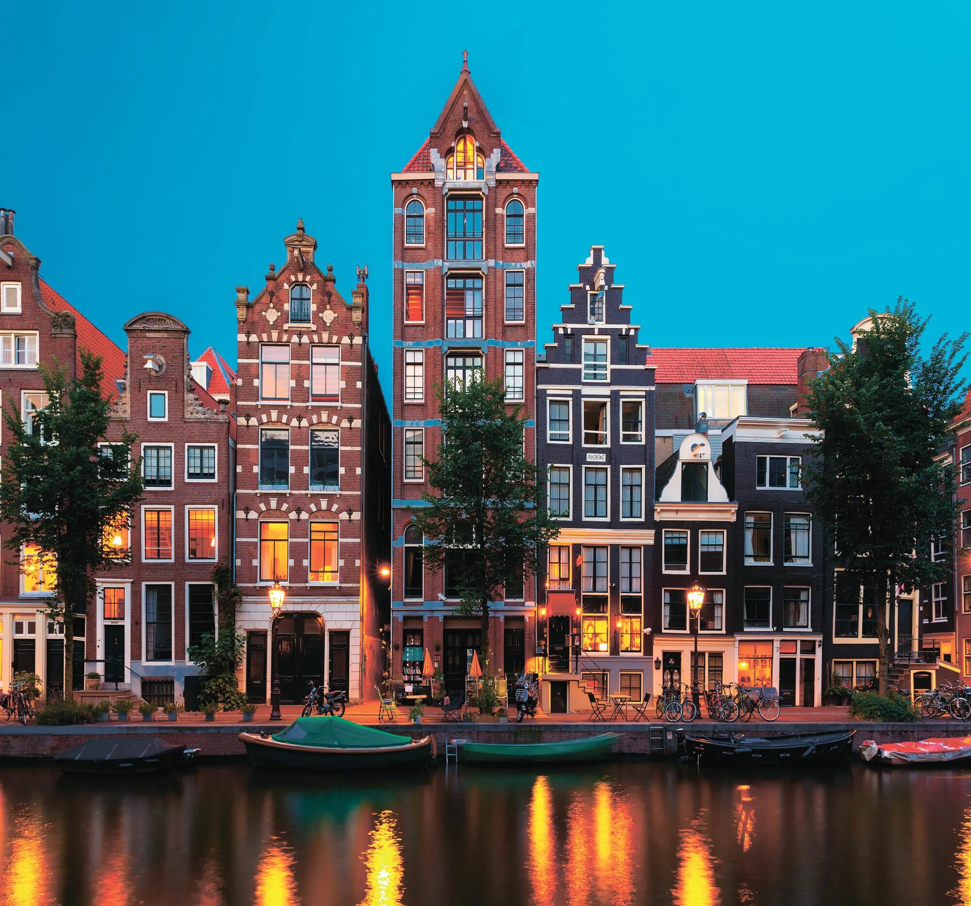 Чем знамениты нидерланды. Нидерланды Амстердам. Амстердам столица Амстердам столица. Нидерланды 2000 Амстердам. Амстердам набережная.