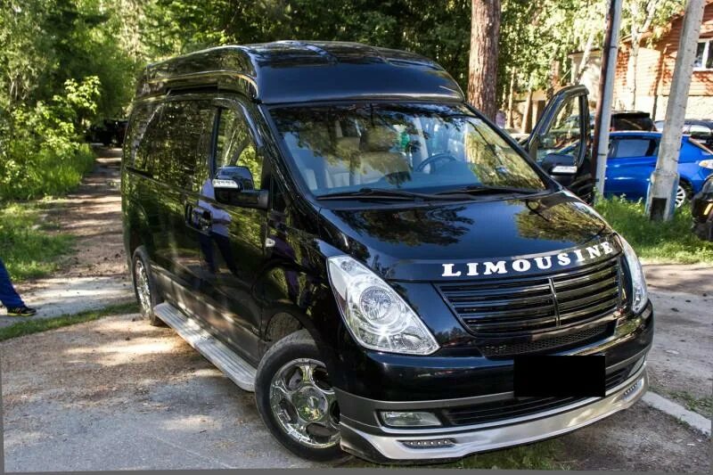 Гранд старекс купить в москве. Hyundai Starex Limousine. Hyundai Grand Starex Limousine. Hyundai Гранд Старекс. Hyundai Grand Starex 2010.