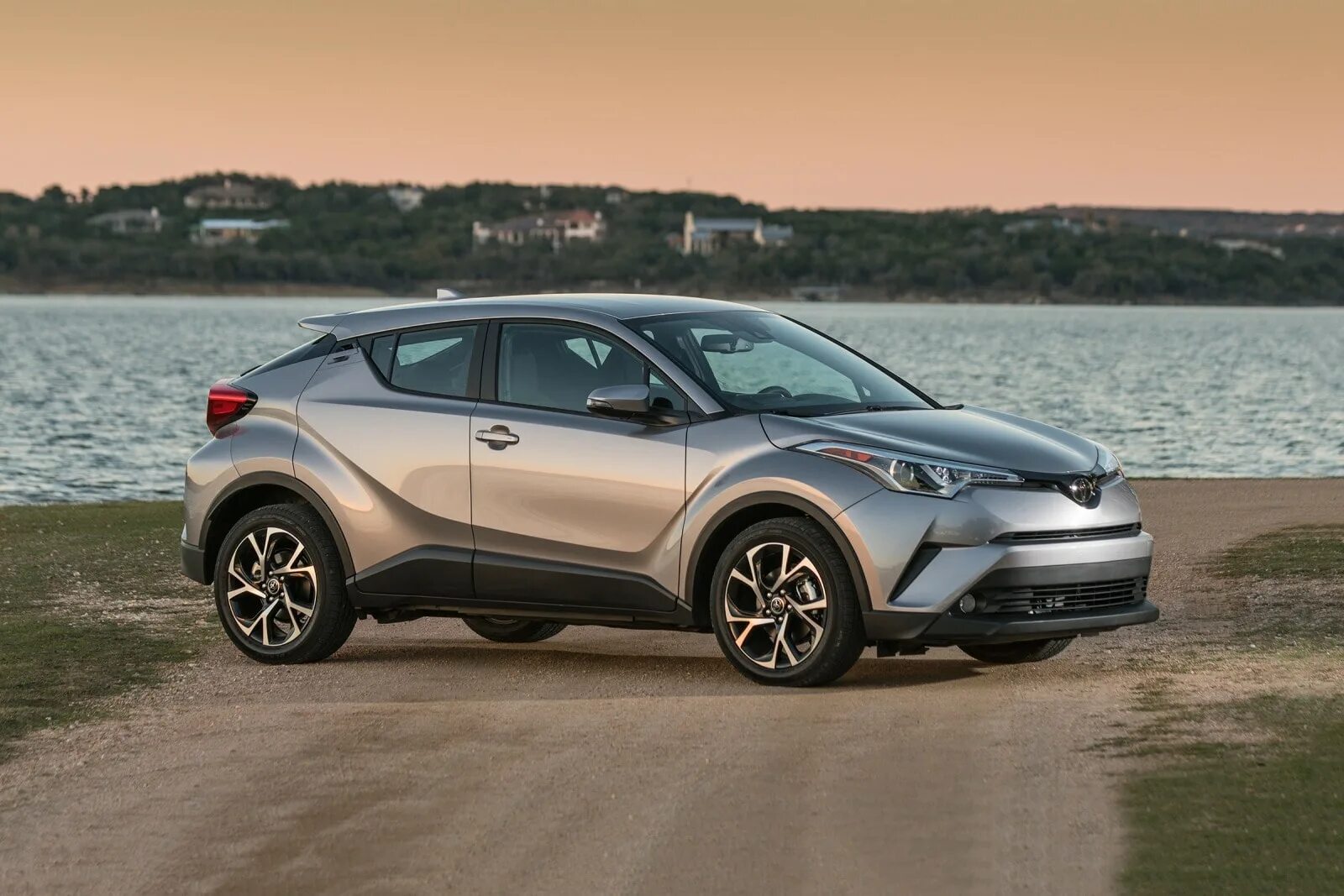 Toyota c-HR 2022. Тойота Chr 2021. Тойота Chr 2022. Toyota c-HR 2018. Купить toyota hr