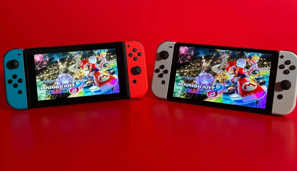 Последняя версия nintendo. Nintendo Switch Lite vs OLED. Нинтендо свитч олед. Nintendo Switch OLED. Nintendo Switch v2 OLED.