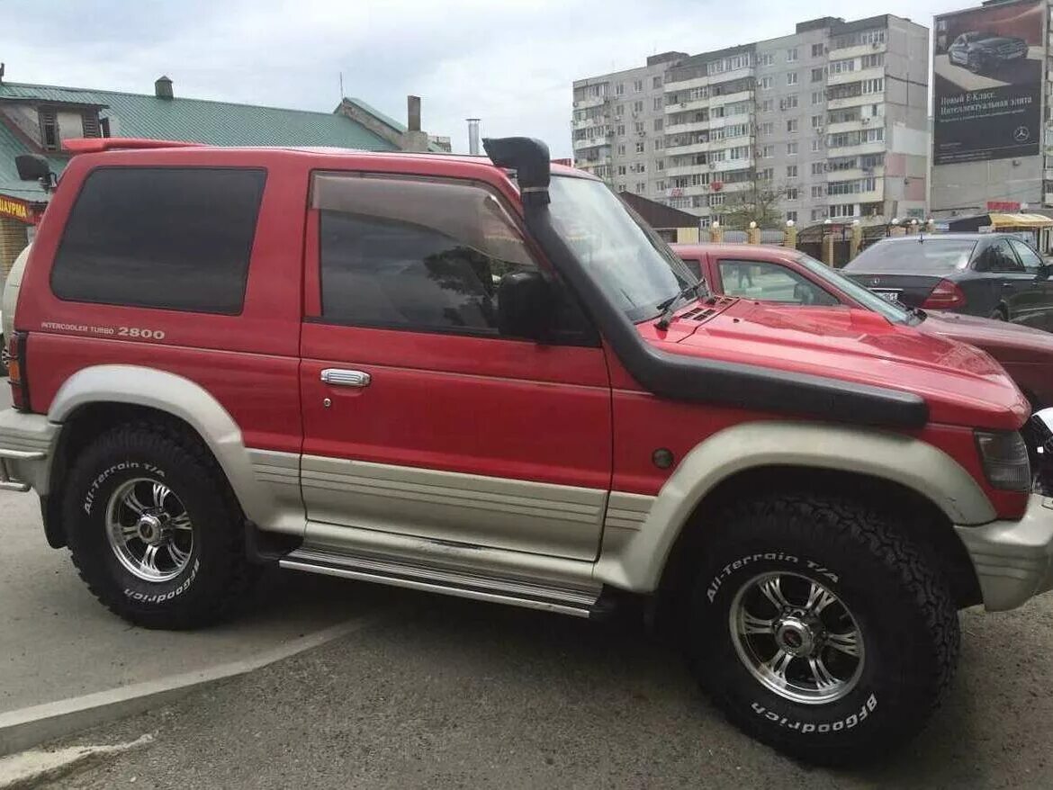 Паджеро коротыш купить. Mitsubishi Pajero II 1998. Mitsubishi Pajero 1998. Паджеро 2 1998. Mitsubishi Pajero 2 1998.