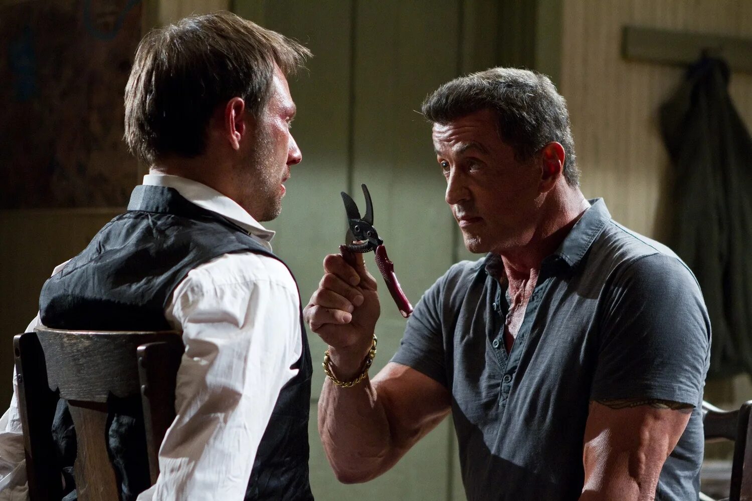 Джейсон момоа неудержимый. Неудержимый 12 читать полностью. Неудержимый 12 читать полностью. Неудержимый bullet to the head 2013. Неудержимый (2012) bullet to the head.