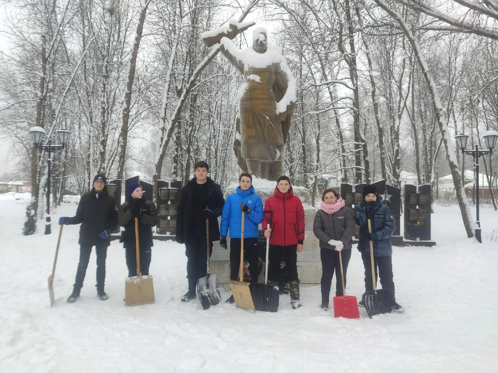 Тихменево рыбинский. Посёлок Тихменево Рыбинский. Тихменево Рыбинск. Поселок Каменники Рыбинский район. Посёлок Каменники Рыбинск.