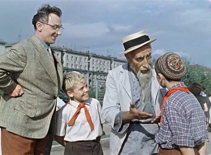 Старик Хоттабыч 1956. Хоттабыч советский