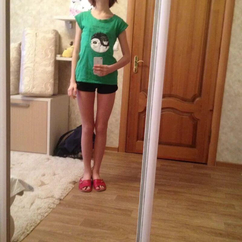 хайден панеттьери рост 152 см. как выглядит рост 152. джоэл макхэйл с женой. невысокие девушки. девушка 152 см.