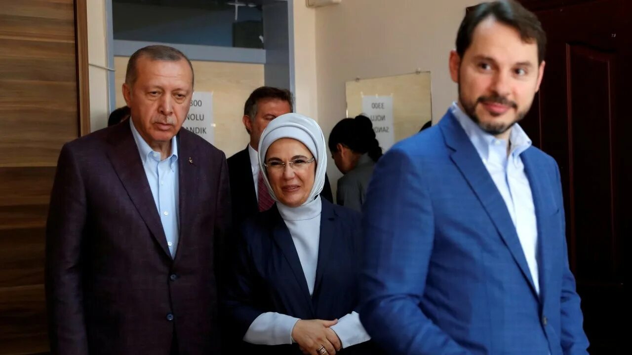 Берат Албайрак и Эрдоган. Берат Албайрак жена. Эсра эрдоган