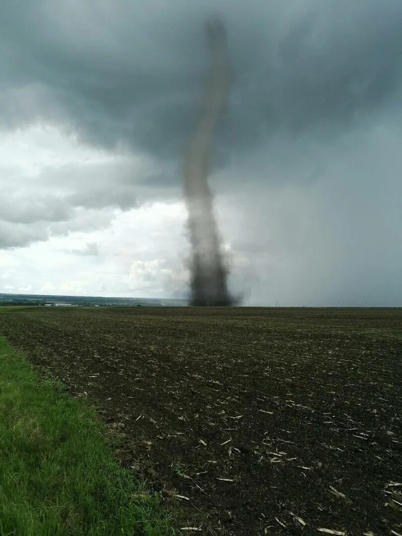 когда был последний ураган. ураган в москве 2020. тайфун смерч тайфун. когда был последний ураган. смерч торнадо москве.