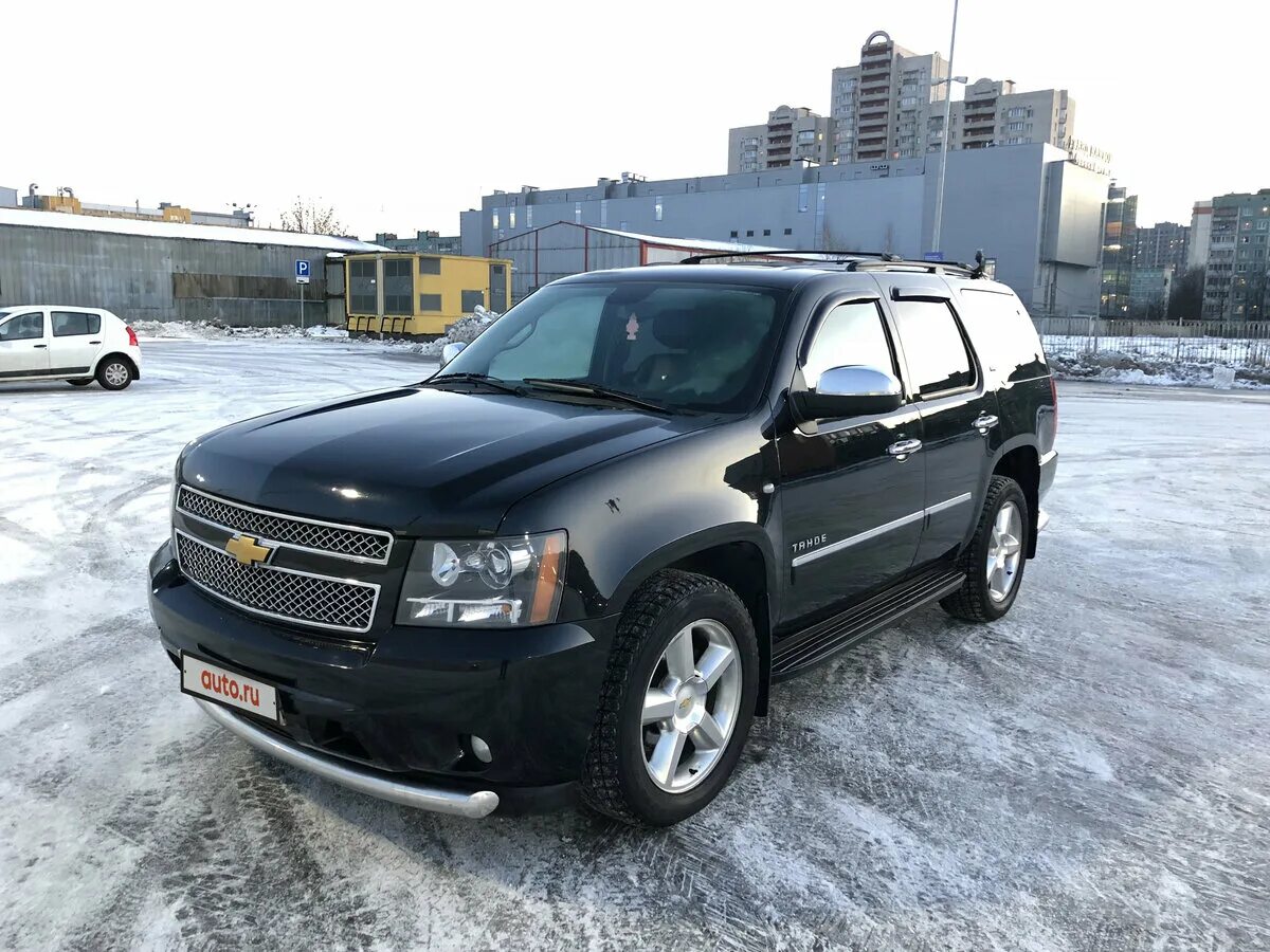 Купить шевроле тахо в спб. Шевроле Тахо 3. Chevrolet Tahoe Black 2011. Chevrolet Tahoe 2011 черный. Шевроле Тахо 2011 года.