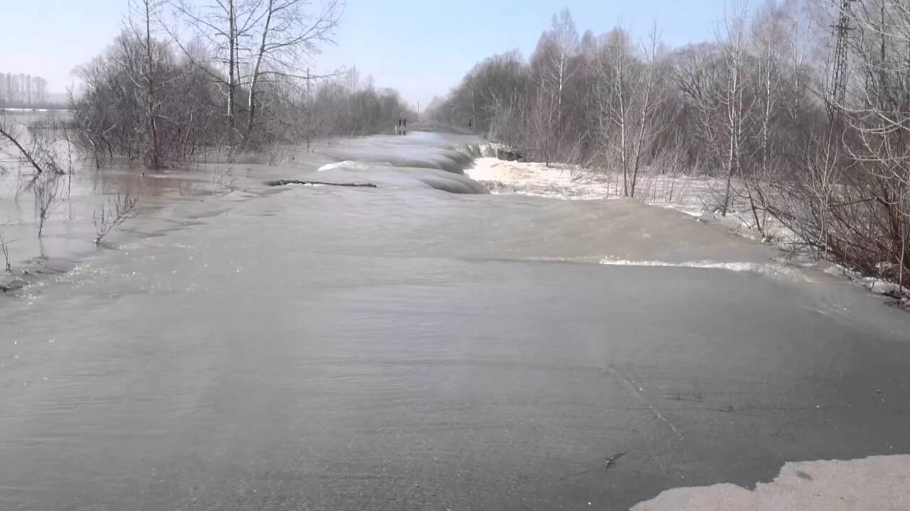 Уровень рек в новокузнецке веб камера. Дамба Калтан. Плотина Калтан. Калтан дамба 2022. Веб камера Калтан Малышев Лог мост.