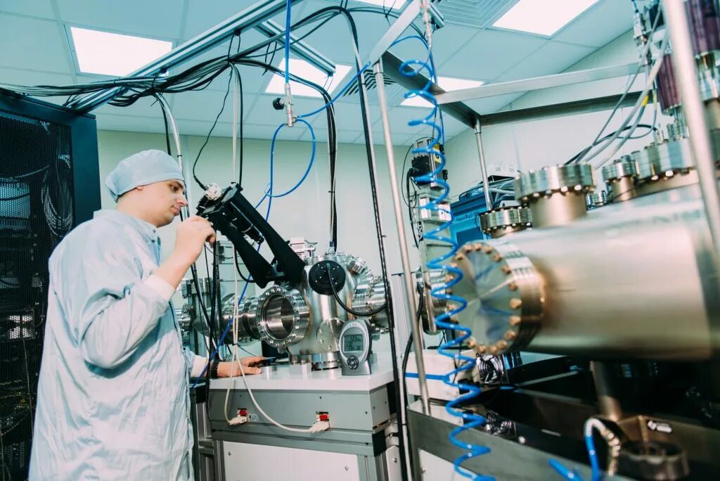 10 лет научных исследований. Научный исследователь. 10 лет научных исследований. Научные достижения. Научно-исследовательская лаборатория.