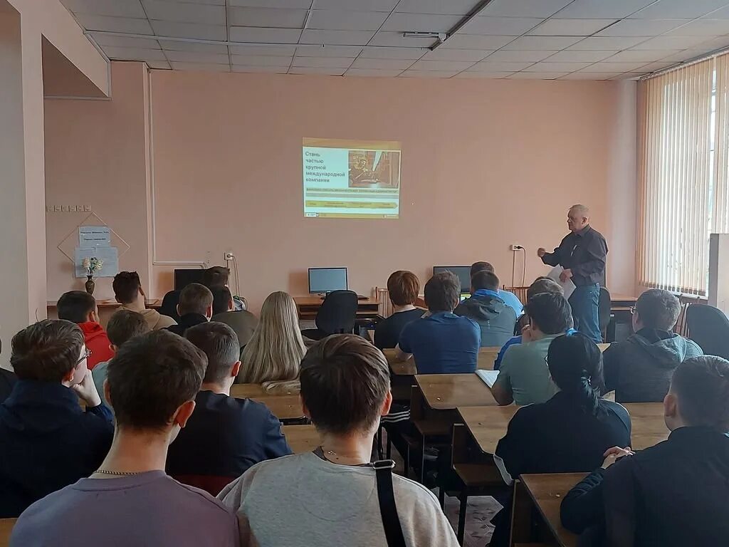 Сибирский политехнический техникум кемерово сайт. ГПОУ Беловский политехнический техникум. Сибирский политехнический техникум Кемерово. Павленко 1а Кемерово техникум Сибирский политехнический. КУЗГТУ Белово.