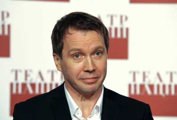 Актер руководитель. Евгений миронов театр наций. театр наций руководитель евгений миронов. евгений миронов 2006 театр наций. театр наций евгения миронова.