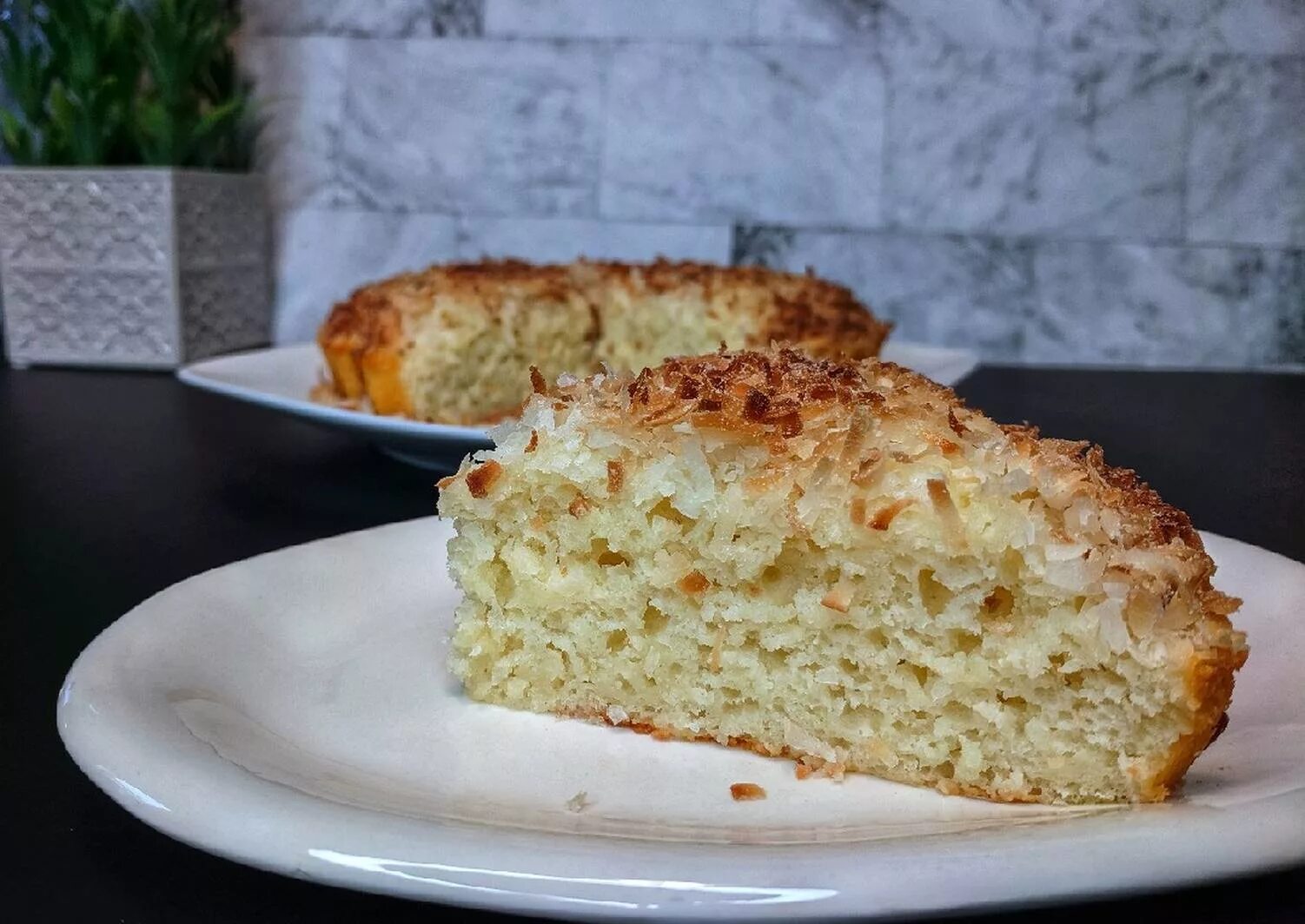 Кокосовый пирог. Выпечка с кокосовой стружкой. Сладкий пирог с кокосовой стружкой. Выпечка с кокосовой стружкой. Кокосовый пирог.