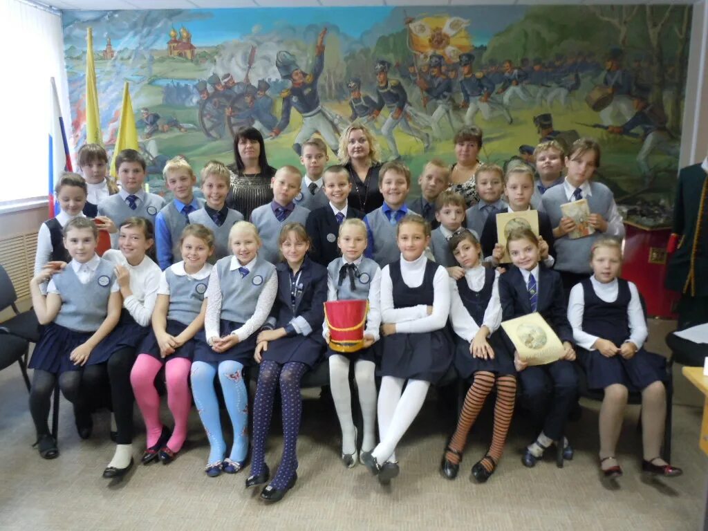 Ученики в школе. Учителя боговаровской школы. Мкоу большедолженковская средняя общеобразовательная школа. Поступил в среднюю общеобразовательную школу. Поступил в среднюю общеобразовательную школу.