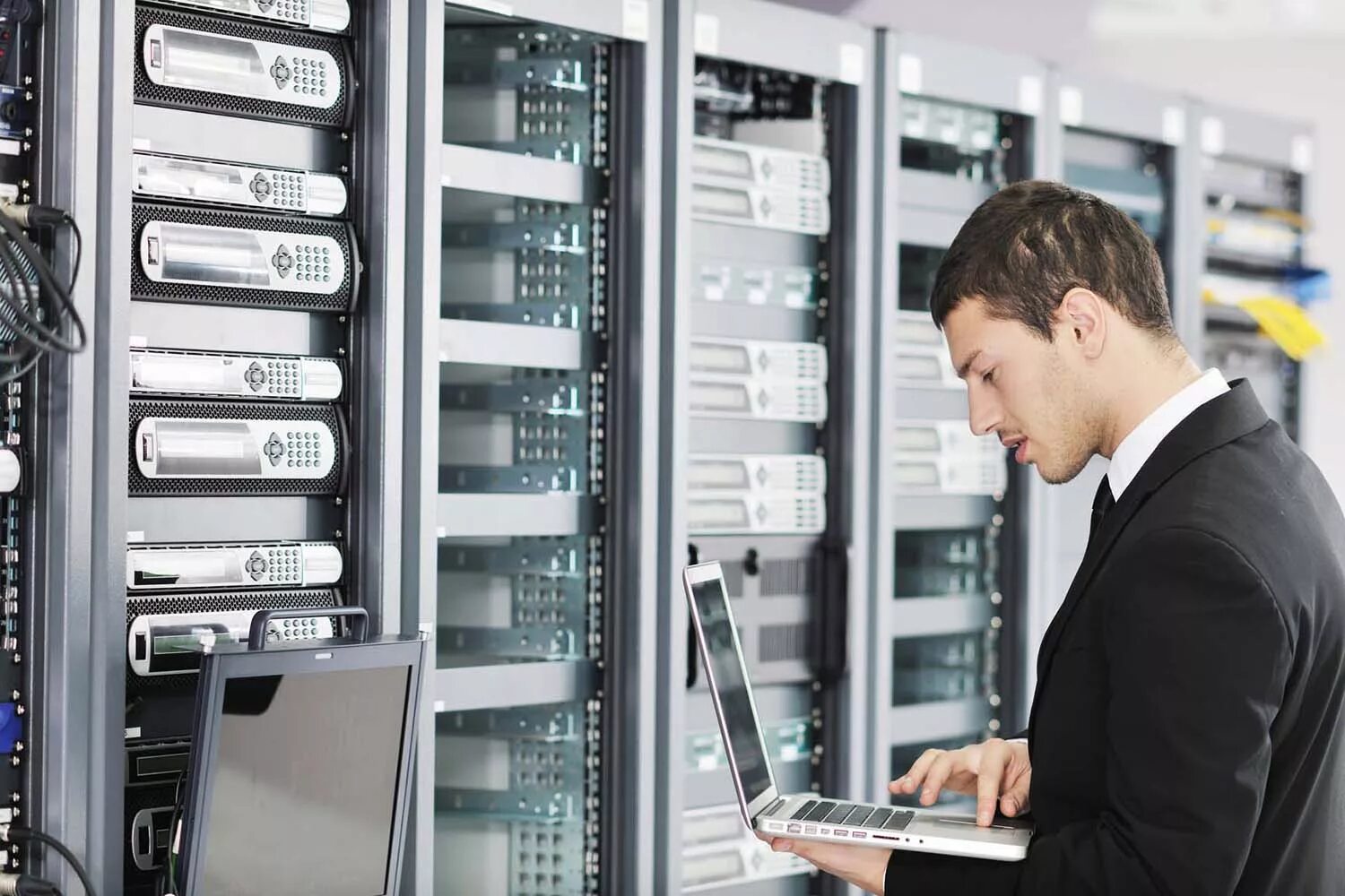 Contact server