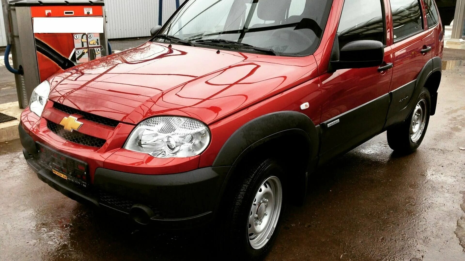 шевроле нива ярко красная. нива шевроле красная. нива шевролет 2012 le. нива шевроле красная. цвет феерия.