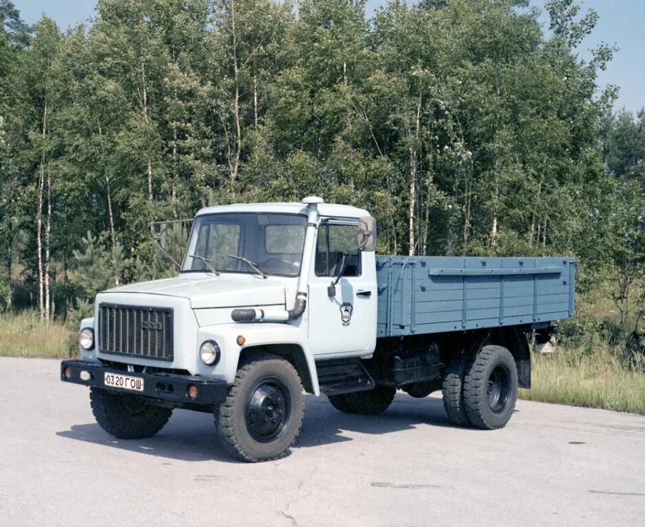 Коврики на ГАЗ 3307 (1989-2020) в Москве - купить автоковрики для Газон 3307, ГА