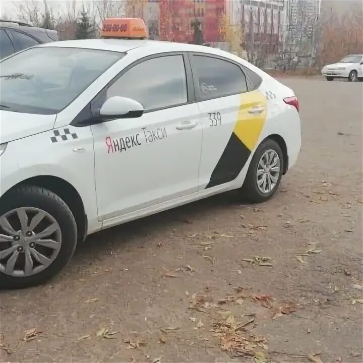 Прокат без водителя казань. Hyundai solaris 2021 такси. Желтые литые диски для renault fluence. Прокат авто в казани без водителя. Прокат без водителя казань.