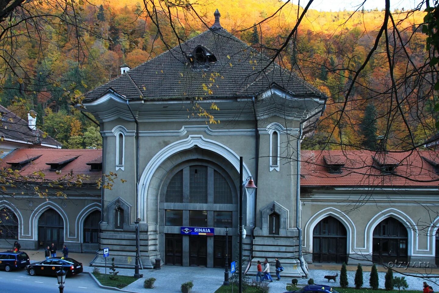 Синая город в румынии. Дворец пелеш в румынии. Г синая. Синая румыния улицы. Синая румыния улицы.