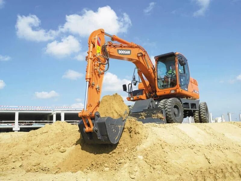 Экскаватор Doosan dx160w. Колёсный экскаватор Doosan dx140w. Дусан 160 колесный экскаватор. Экскаватор колесный Doosan 160w.