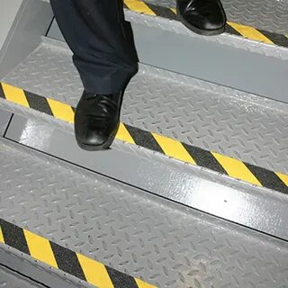 Ступени самоклеющиеся