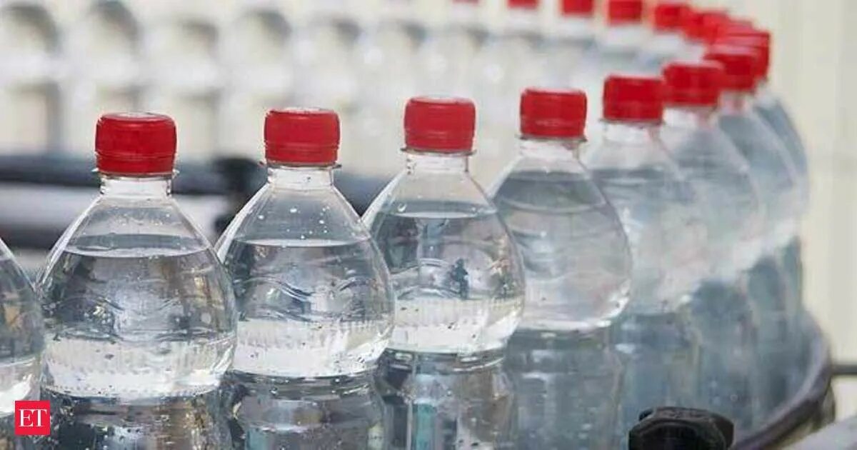 Тагарская минеральная вода. Производство безалкогольных напитков; производство минеральных вод. Розлив в стеклянную бутылку. Газированную воду производят. Оборудование для розлива газированных напитков.