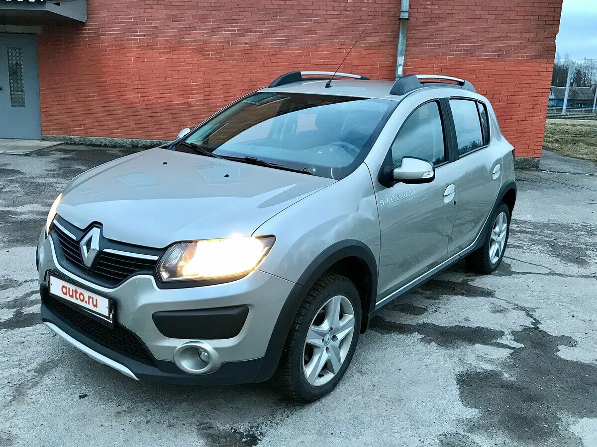 Достоинства и недостатки рено степвей. Renault sandero 2017. рено сандеро степвей 2017 отзывы. renault sandero отзывы. рено сандеро отзывы.