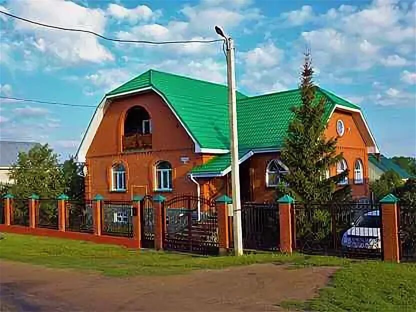 Дома в белокурихе авито. Дом в белокурихе. коттедж в белокурихе. коттеджи в алтайском крае. коттедж дом хозяин алтай.