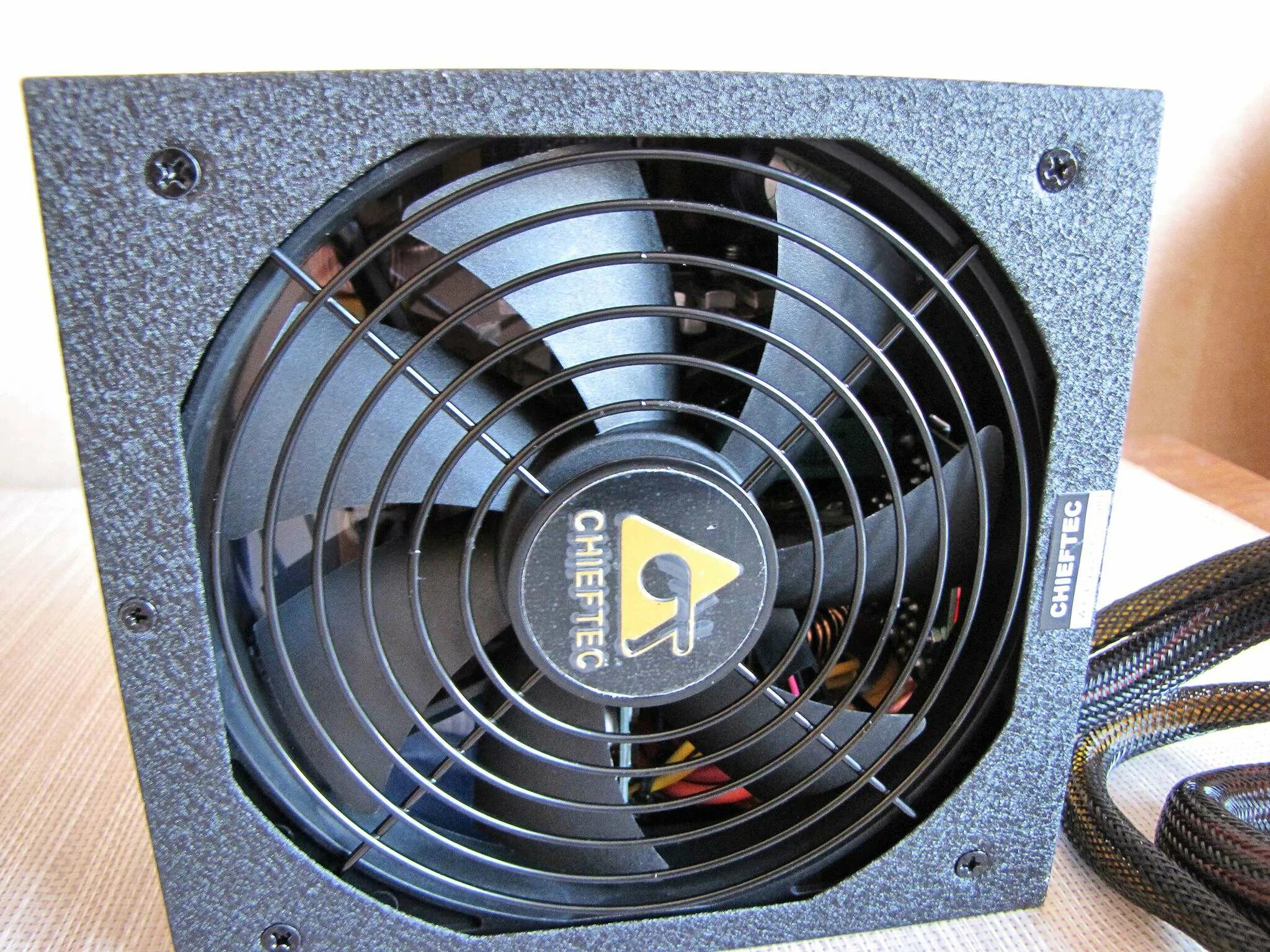 Gdp 650c. Chieftec gdp-650c. chieftec 650w. chieftec 650. бп чифтек 650 ватт.