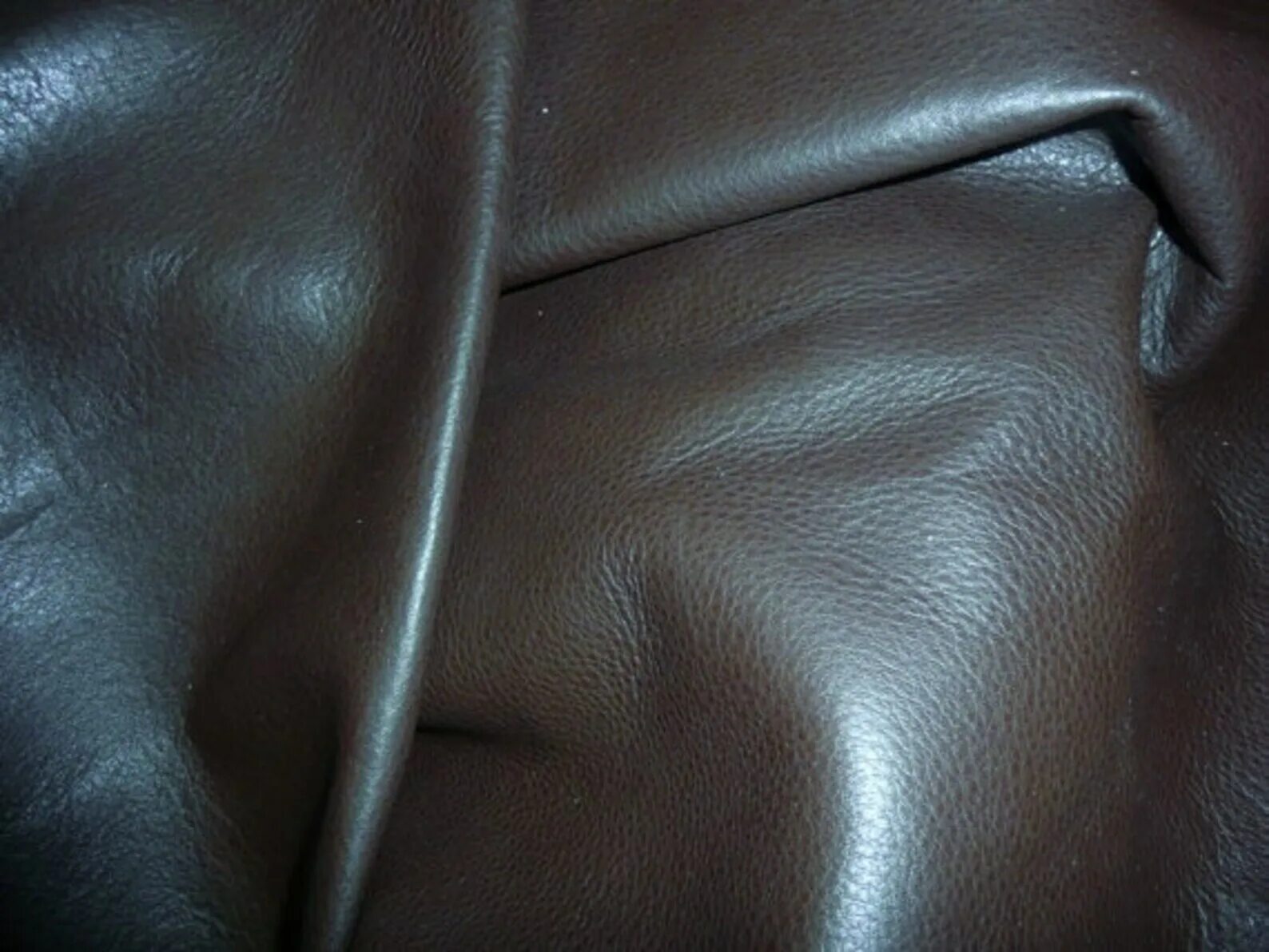 Кож 8. Шоколадная кожа. шоколадная кожа текстура. cowhide leather. молочно шоколадная кожа.
