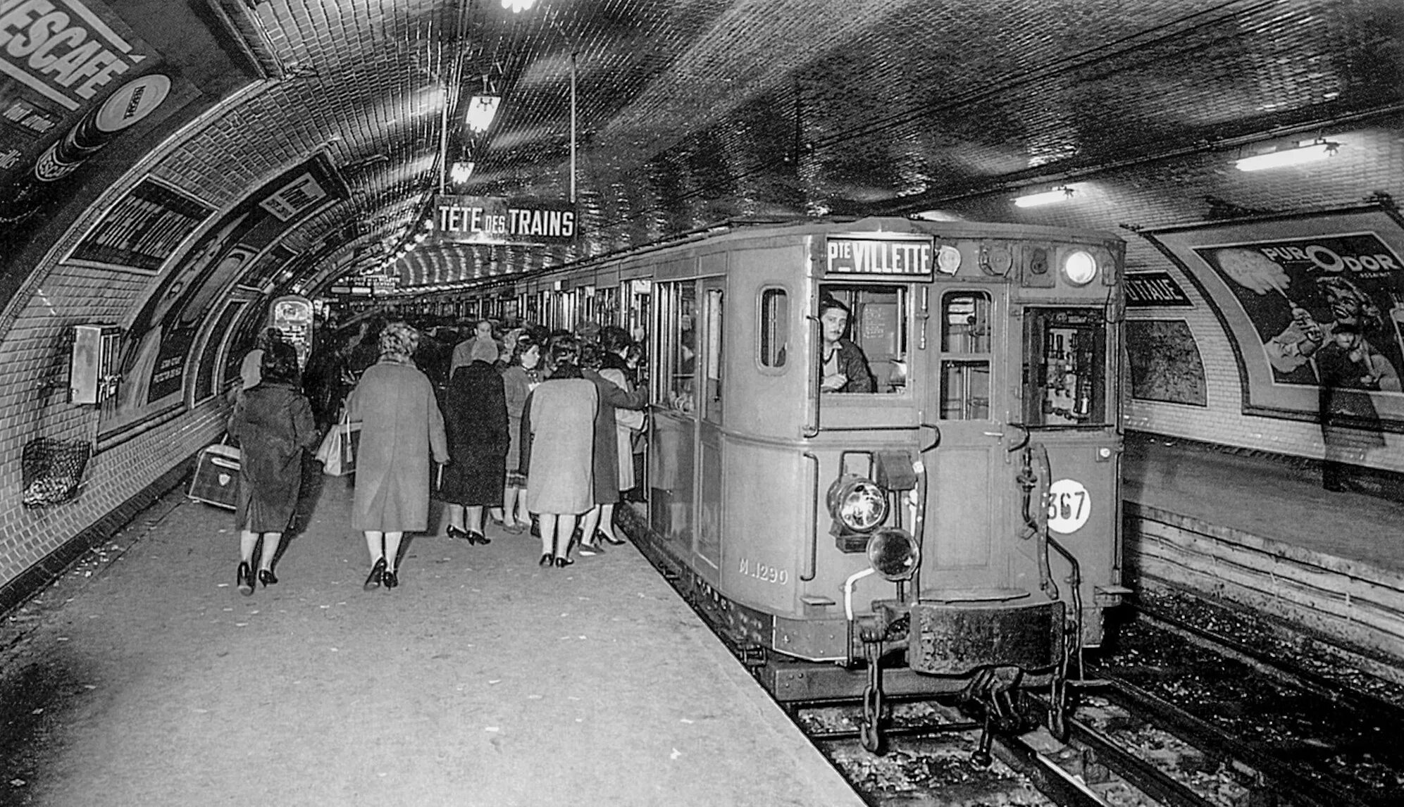 Метрополитены франции. Метро Парижа 1900. 1900 - В Париже открылось метро. Первое метро в Лондоне 1863. Метро Парижа 1940.