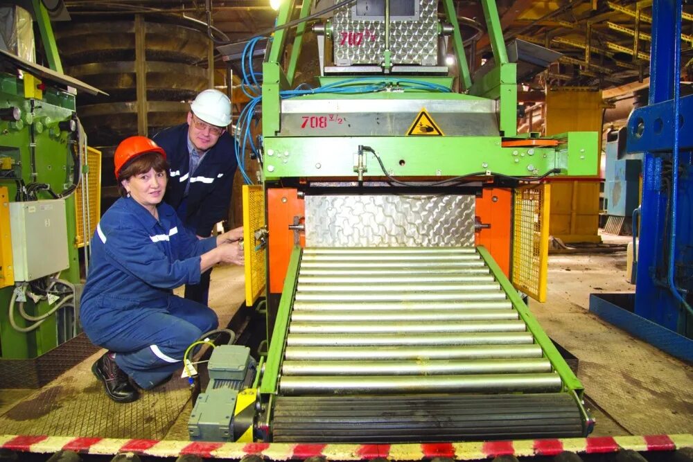 Промышленный каучук. Нижнекамскнефтехим каучук. Сырье для каучука. Каучук скн-30ктра. Завод синтетического каучука № 1 (ск-1).