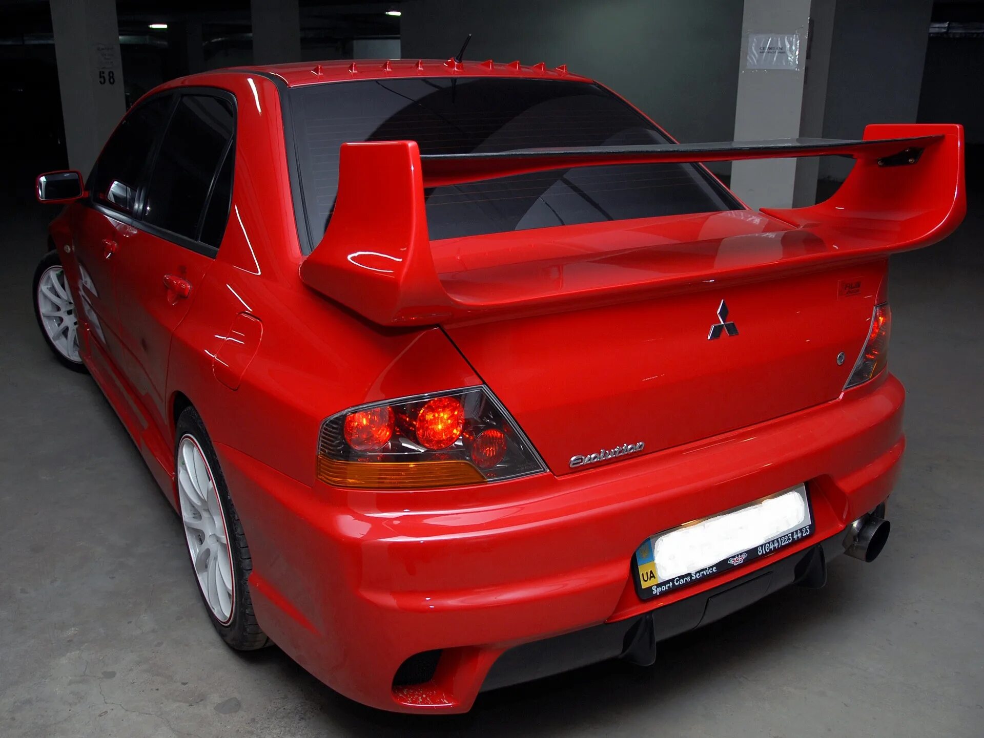 Спойлер на митсубиси лансер. Mitsubishi Lancer 9 со спойлером EVO. Задний бампер EVO Style Mitsubishi Lancer 9. Задний бампер EVO 9. Lancer 9 EVO задний бампер.