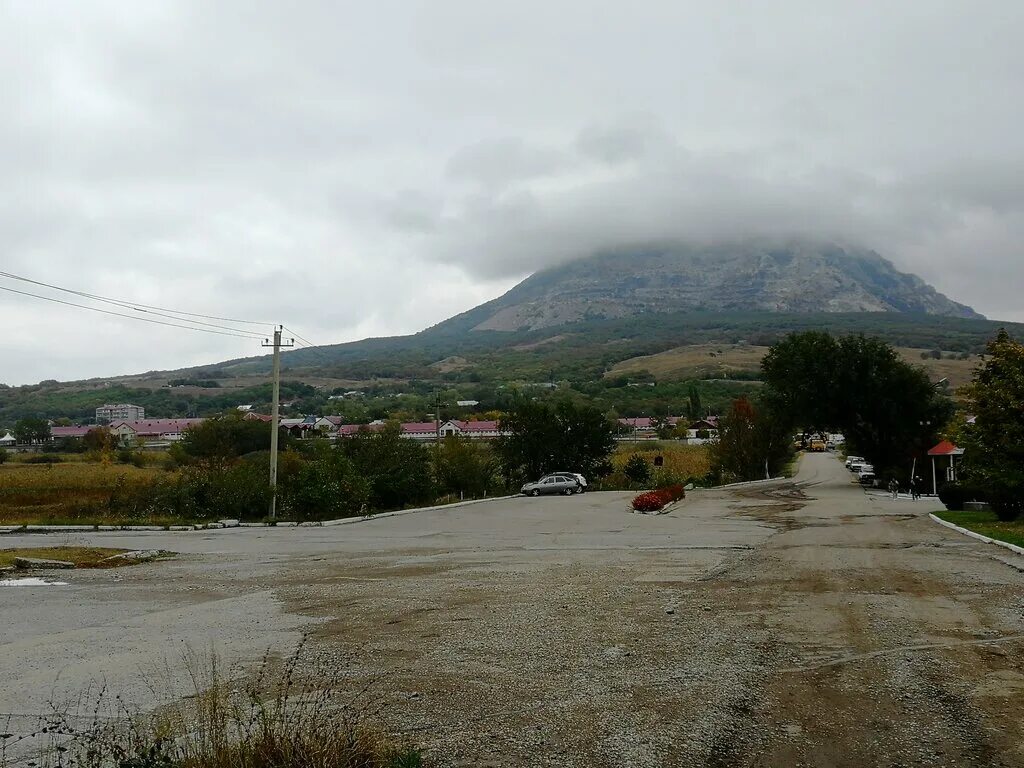 Поселок новотерский ставропольский край. Новотерский Ставропольский край. Поселок Новотерский. Ставропольский край Минераловодский район поселок Новотерский. Минеральные воды, посёлок Новотерский.