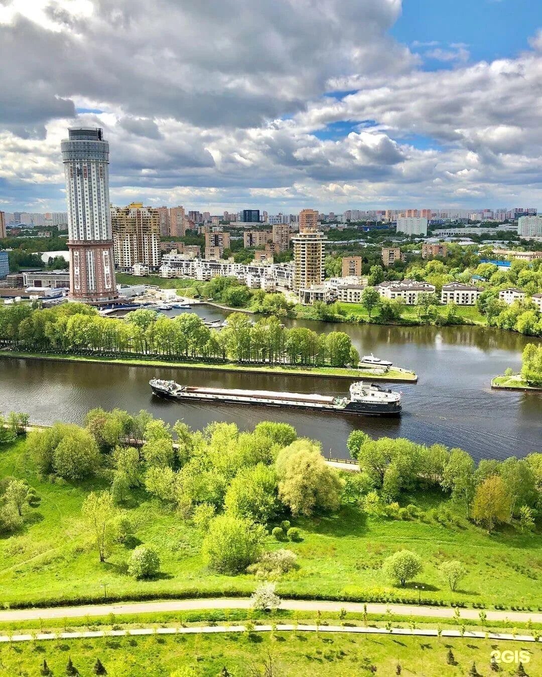 Москва город химки. Парк левобережный химки. Новые химки. Районы химок. Ритори химки.