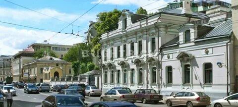 Ул остоженка метро