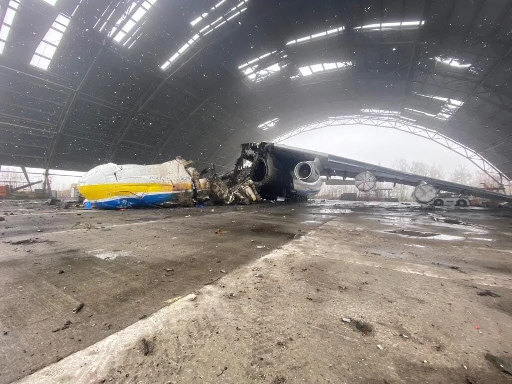 Уничтожили 5 самолетов. Aн 225 мрия уничтожен. Гостомель аэродром. Уничтожили 5 самолетов. Ил-76 мелитополь.