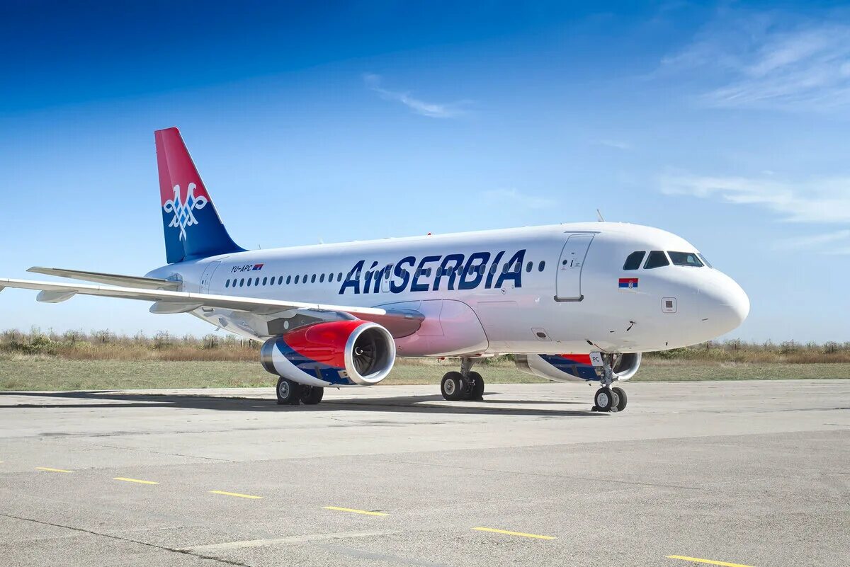 Эйр Сербия самолеты. Авиакомпания АИР Сербия. Airbus a319 Air Serbia. Airbus a320 Air Serbia.